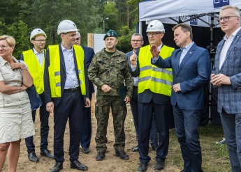 Konferencja ministra obrony narodowej w sprawie budowy Muzeum Bitwy Warszawskiej_2_fot. MON.jpg 
